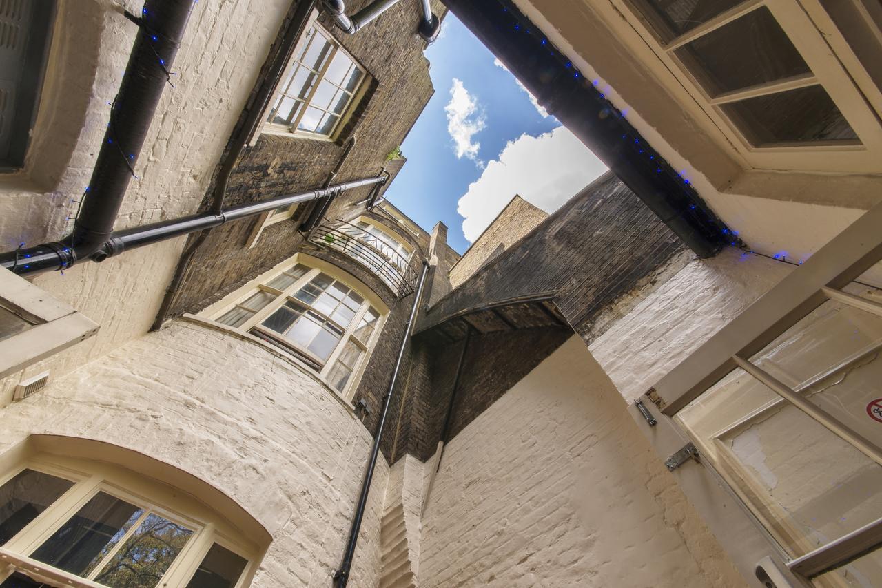 Astor Museum Hostel London Exterior photo